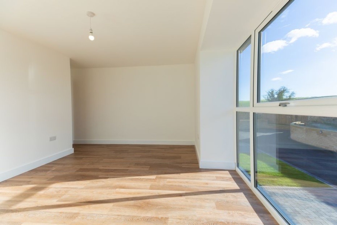 Manor Rise - Kiveton Park Station -