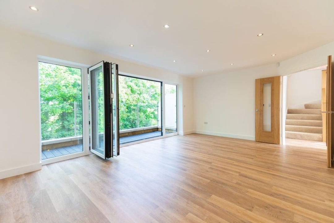 Manor Rise - Kiveton Park Station -
