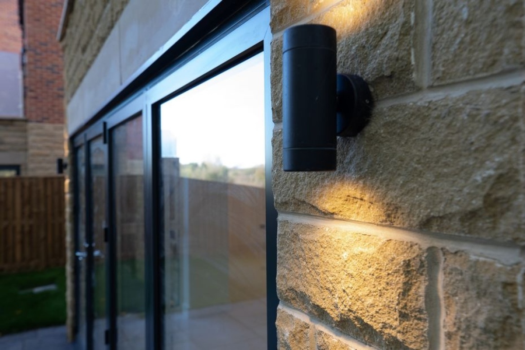 Manor Rise - Kiveton Park Station -