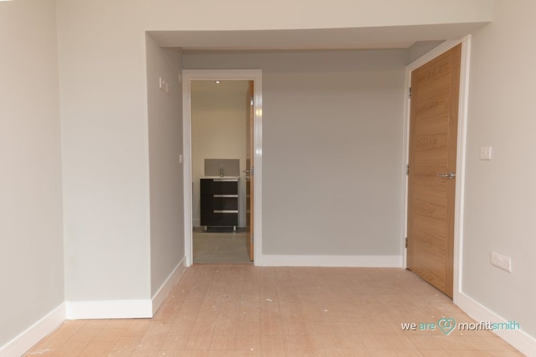 10 Manor Road, Kiveton Park Station -