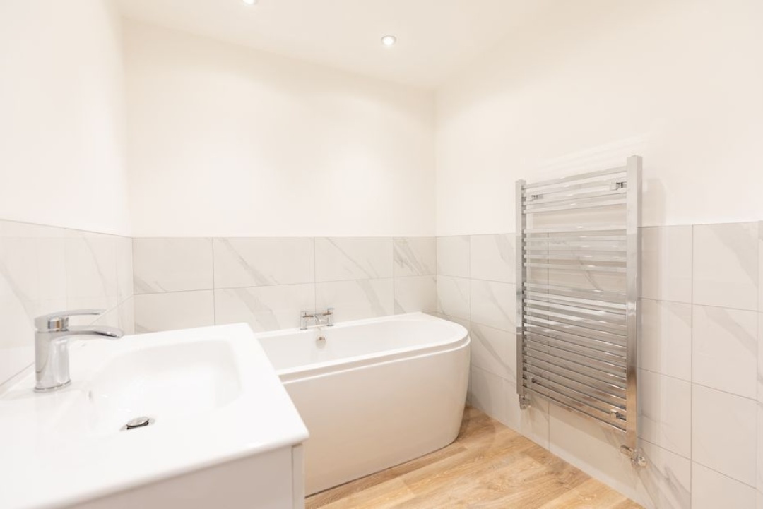Manor Rise - Kiveton Park Station -