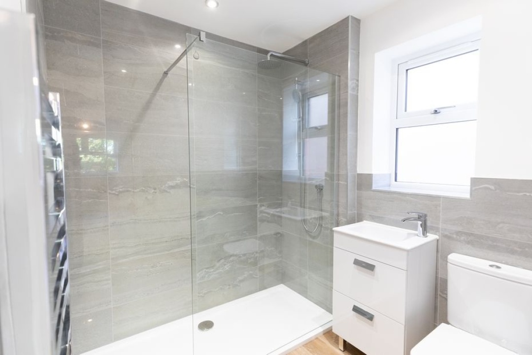 Manor Rise - Kiveton Park Station -