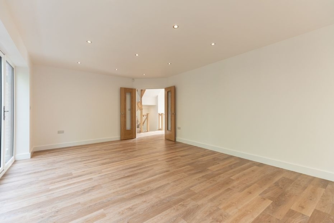 Manor Rise - Kiveton Park Station -