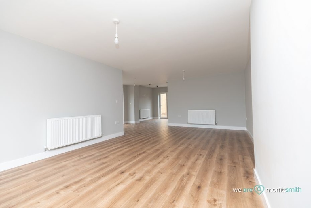 10 Manor Road, Kiveton Park Station -