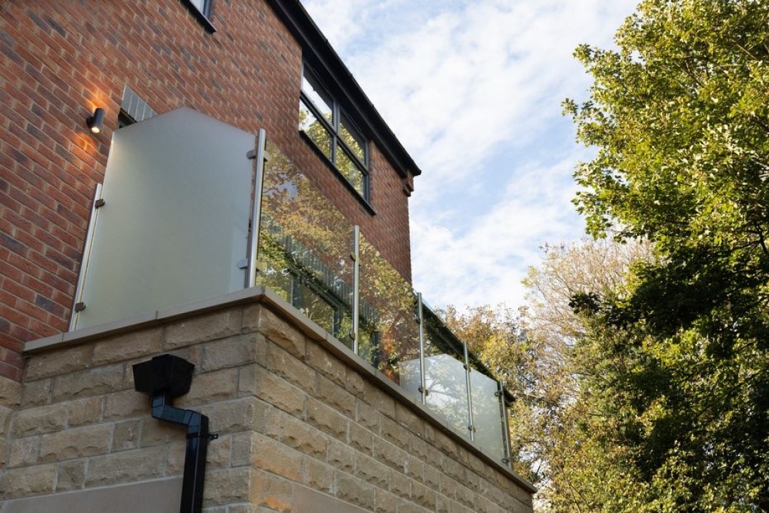Manor Rise - Kiveton Park Station -