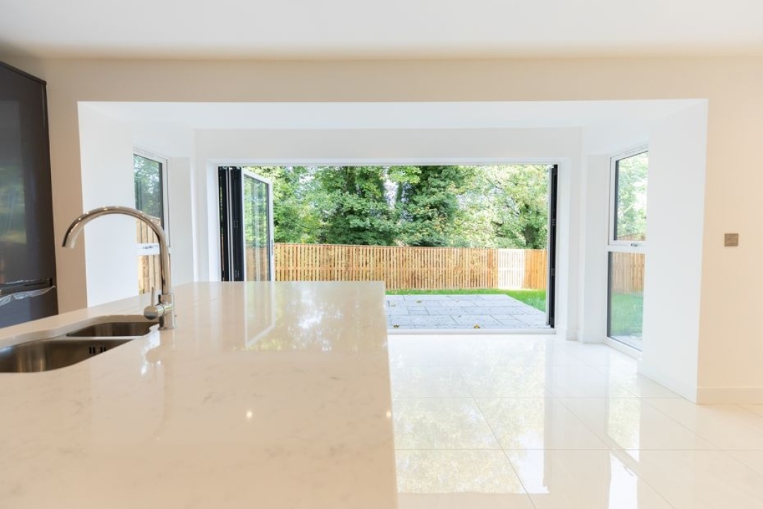 Manor Rise - Kiveton Park Station -