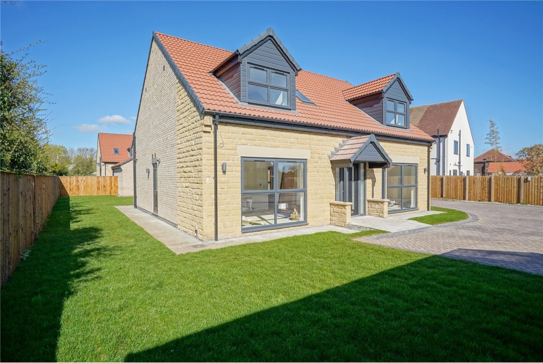 Broadwalk Mews - Finningley, Doncaster -